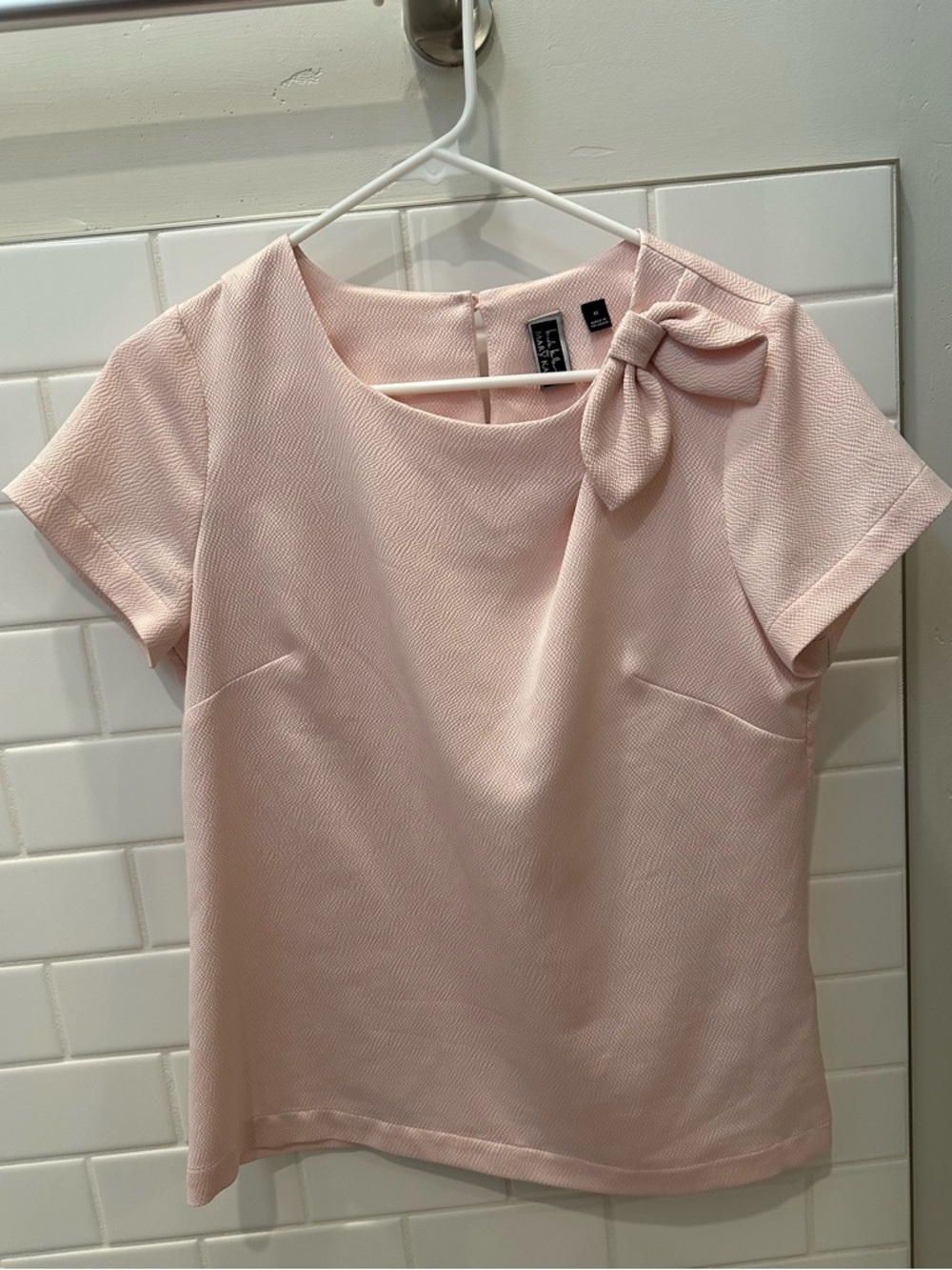 Nicole Miller Pale Pink Short Sleeve Bow Neck Blouse
